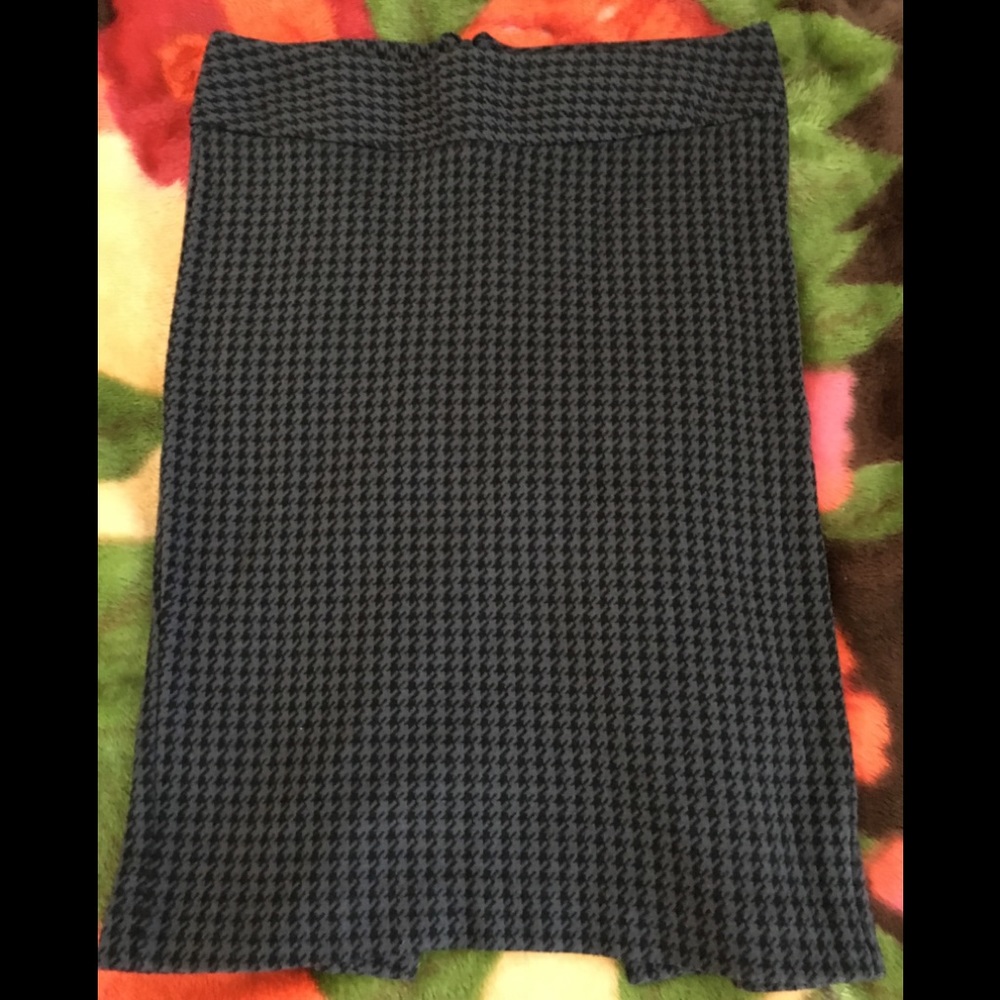 Forever 21 Grey Houndstooth Mini Skirt Size S